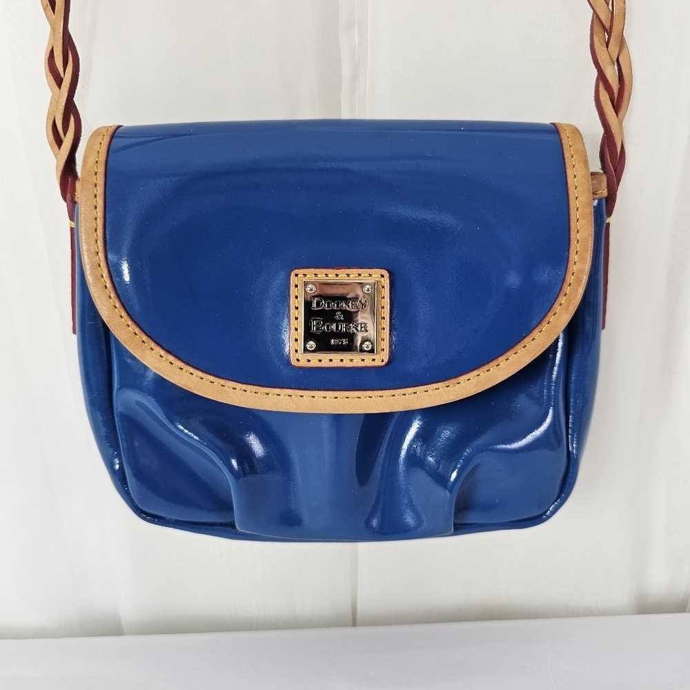 Dooney & Bourke Flap Pleated Crossbody bag ocean blue patent leather - Picture 8 of 14